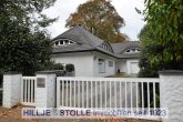 Großzügiges Einfamilienhaus mit Doppelgarage in Oberneuland - Straßenansicht